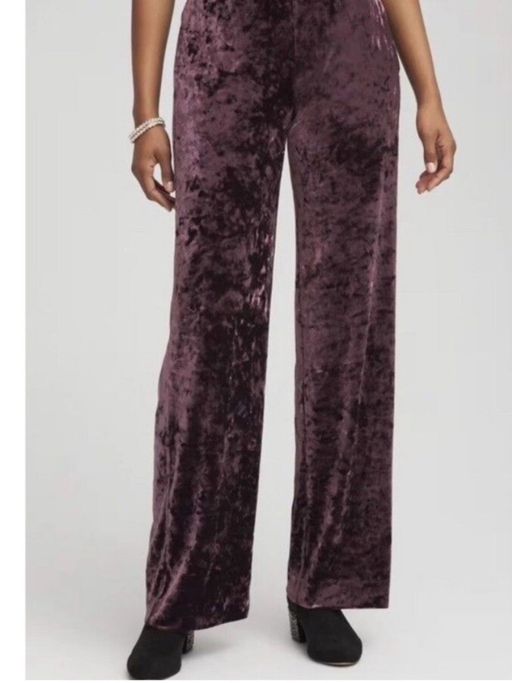 NWOT Chicos Crushed Velvet Wide Leg Trousers.